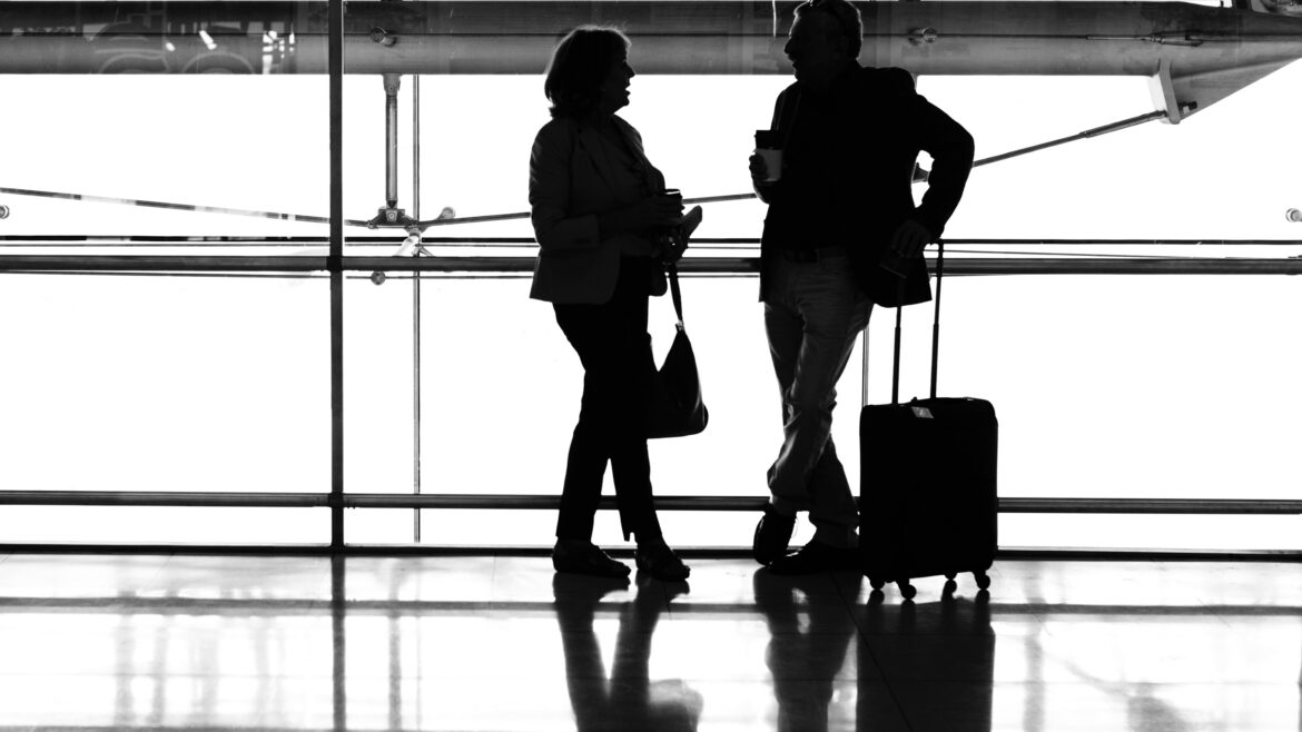 ZENK berät im Aufenthaltsrecht zu Fragen bgzl. Fachkräfteeinwanderung, Vorabprüfung, Visum, Aufenthalts- u. Niederlassungserlaubnis, Fiktionsbescheinigung.