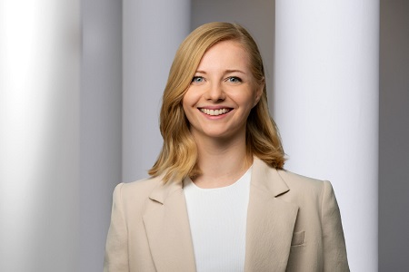 Alexandra M. Schütze